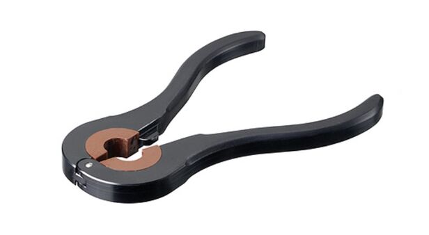 RA0081 – Spezialwerkzeug zum Greifen von 1/2”-Mikrofonen